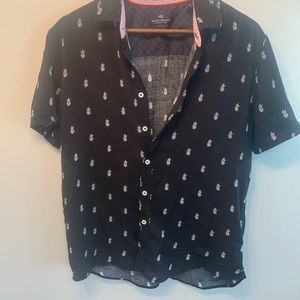 Men’s pineapple shirt